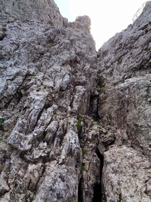 zwei, drei kleinere Aufschwünge würde man außerhalb der Lienzer Dolomiten heutzutage vielleicht doch mit 3 bewerten