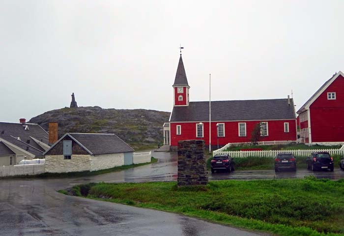 noch aber sind die Sehenswürdigkeiten schnell aufgezählt: dazu gehören die Domkirche, geweiht 1849, ...                               