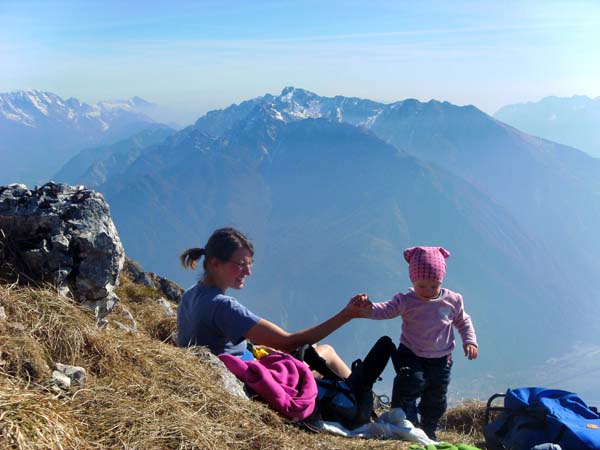 im SO der Monte Plauris über dem Zusammenfluss von Fella und Tagliamento