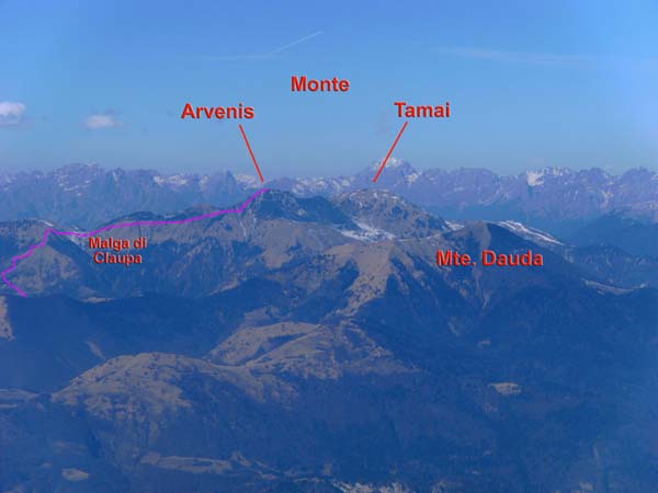 der Monte Arvènis mit unserer Route von SO (Monte Amariana) ...