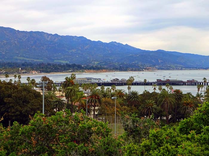 beliebter Treffpunkt für Locals und Touristen ist die berühmte Stearns Wharf