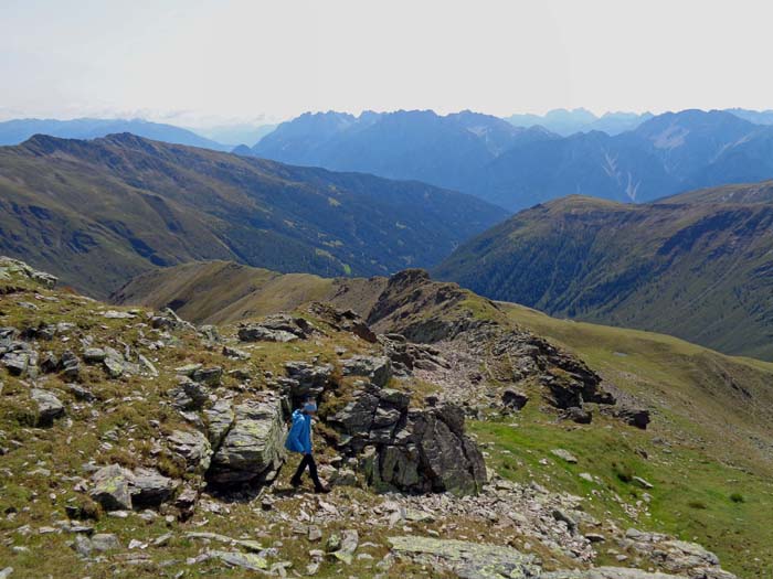 der Abstieg am OSO-Grat zum Jakoberjoch ist stellenweise etwas luftig, aber einfach zu begehen