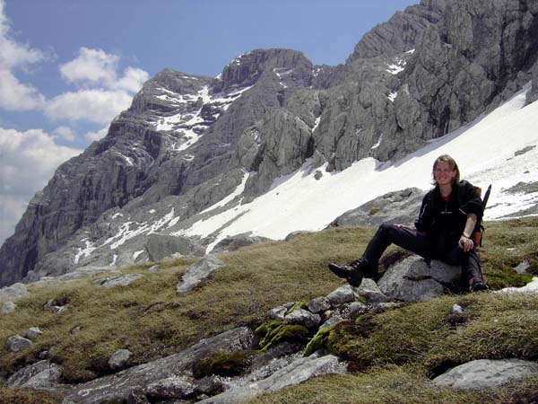 der Frühling hat uns wieder; Dietelbüheln mit der NO-Wand des Gr. Hochkasten