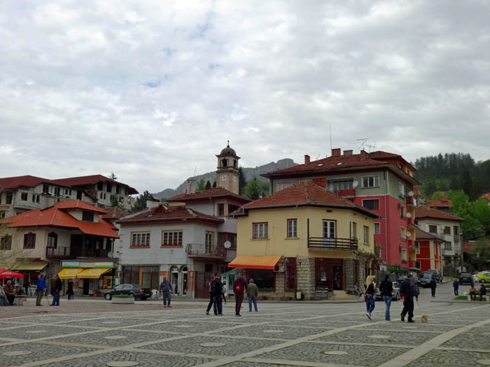 selbst am Hauptplatz eher dörfliche Atmosphäre