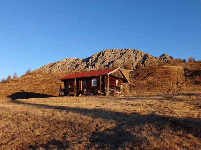 ... die Kircher Alm am Fuße des Eggenkofel