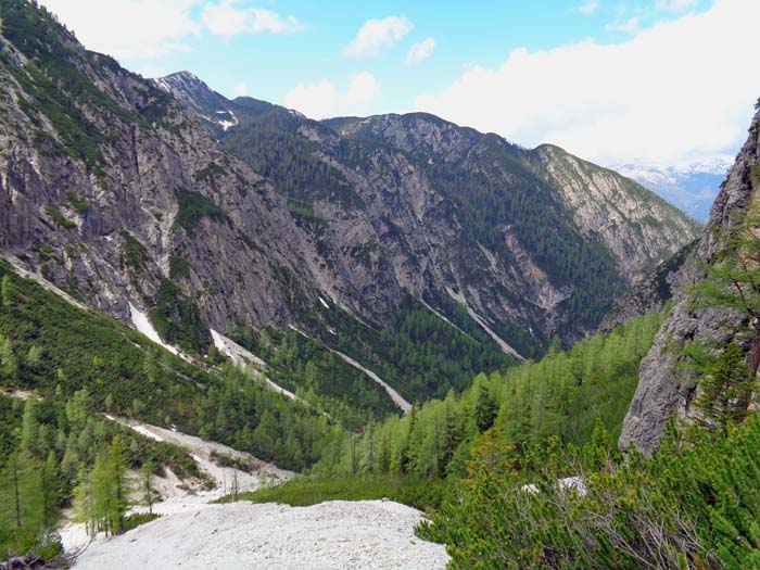 auf dem unteren Teil des Schuttstroms zur SSO-Schlucht