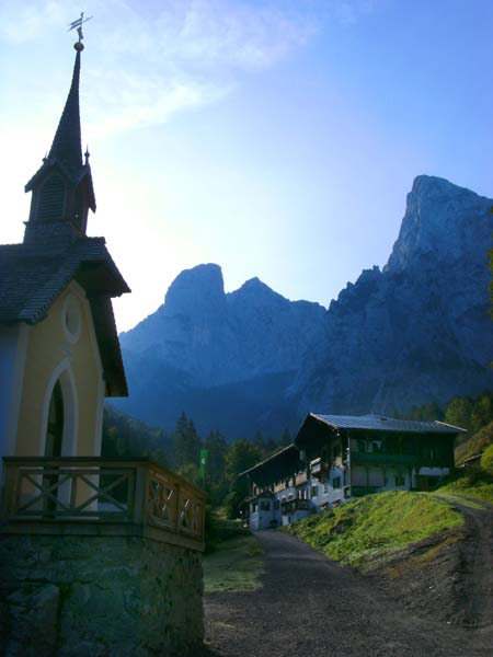 Anton Karg Haus in Hinterbärenbad gegen SO: Kl. Halt (rechts) und Totenkirchl