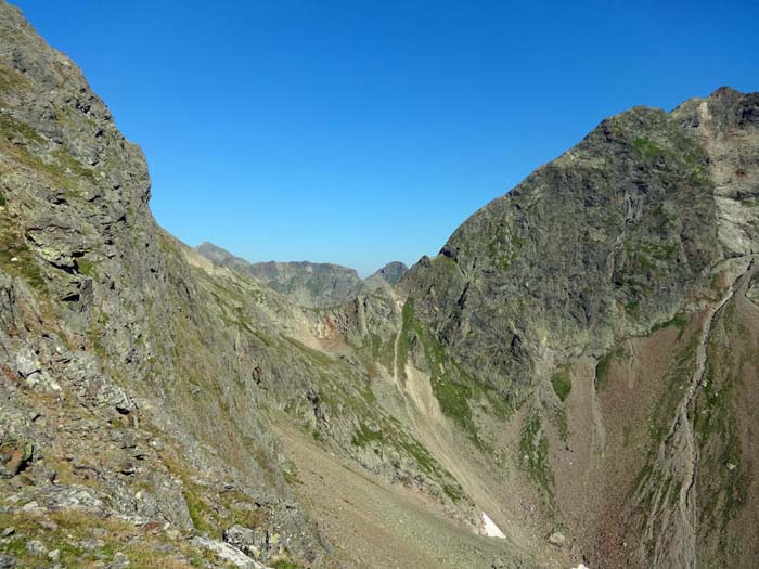 ... und dem Wiederaufstieg auf markiertem Weg in die Kaiserscharte