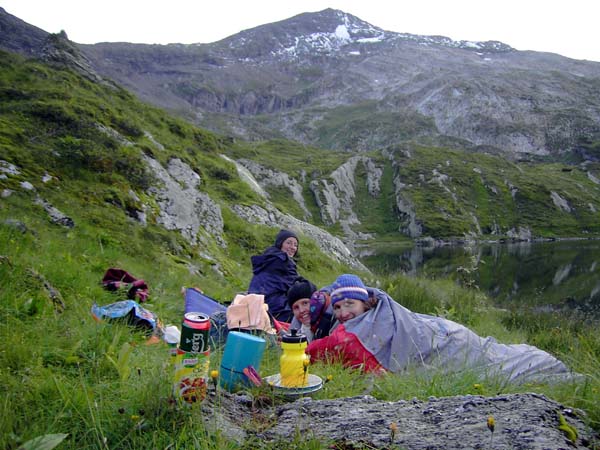 Biwakplatz am Gr. Fuchskarsee, darüber das Schwarzeck