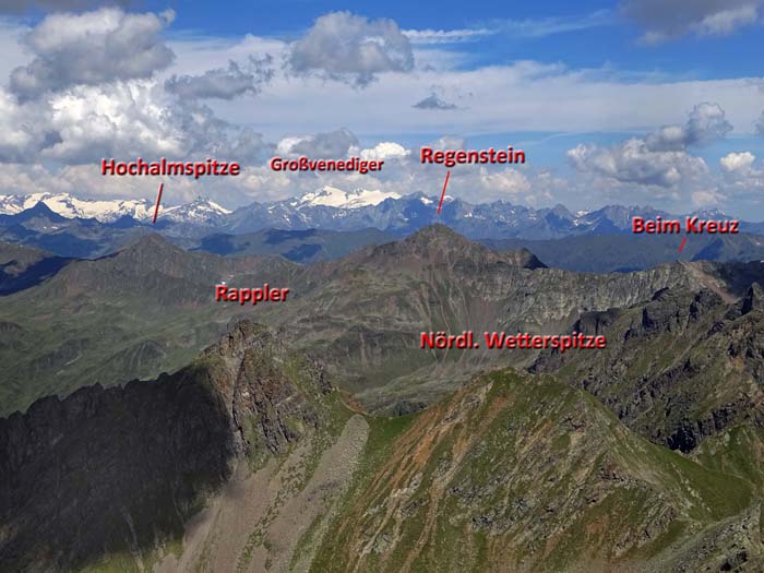 im Norden der nahe Villgratner Hauptkamm (s. Archiv für die Gesamtüberschreitung in 7 Etappen) im Norden der nahe Villgratner Hauptkamm (s. Archiv für die Gesamtüberschreitung in 7 Etappen)