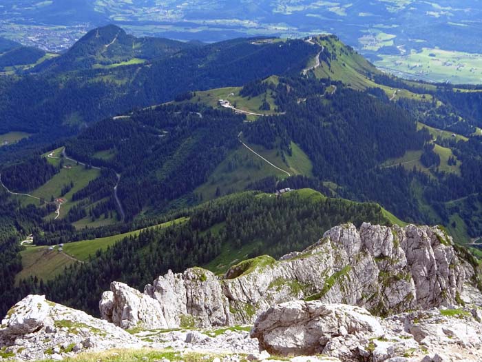 langsam nähern wir uns dem weithin sichtbaren, quergestellten Gratstück, ...