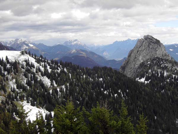 Blick vom Bärenfeuchten Mölbing nach O (Schneehitzalm, Hochtausing, Ennstaler Alpen)