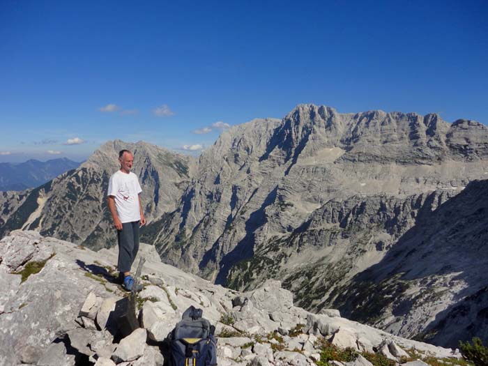 im O die höchsten Berge des Toten Gebirges