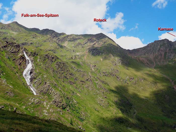 vom Falk-am-See gibt's zwei markierte Wege zurück ins Heinkar mit seinem hübschen Wasserfall