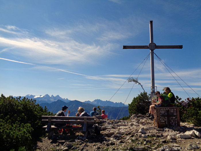 der nächste Gipfel ist nicht allzu weit: Blick vom Elferkogel gegen Süden