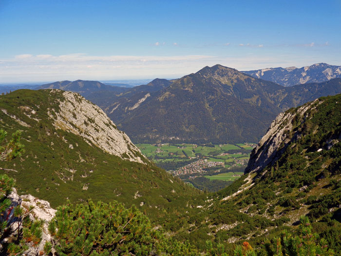 Blick nach Norden auf Zimnitz und Höllengebirge, links der Loskogel, eine mögliche Zugabe