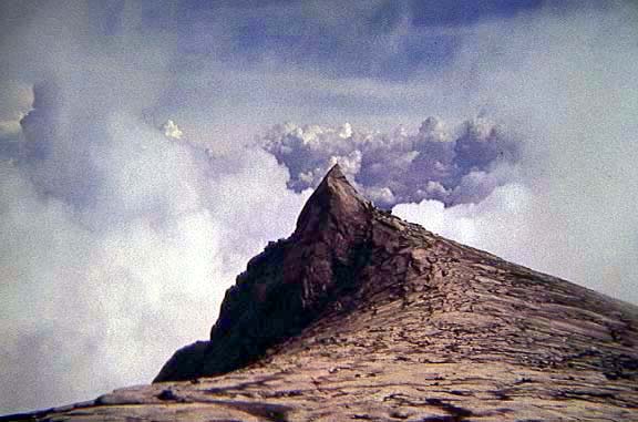 auf dem Weg erklettern wir noch den eleganten South Peak über seine kurze NW-Wand