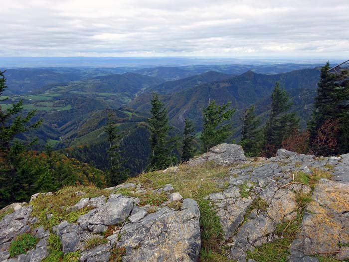 Blick nach Norden übers Donautal bis ins Waldviertel