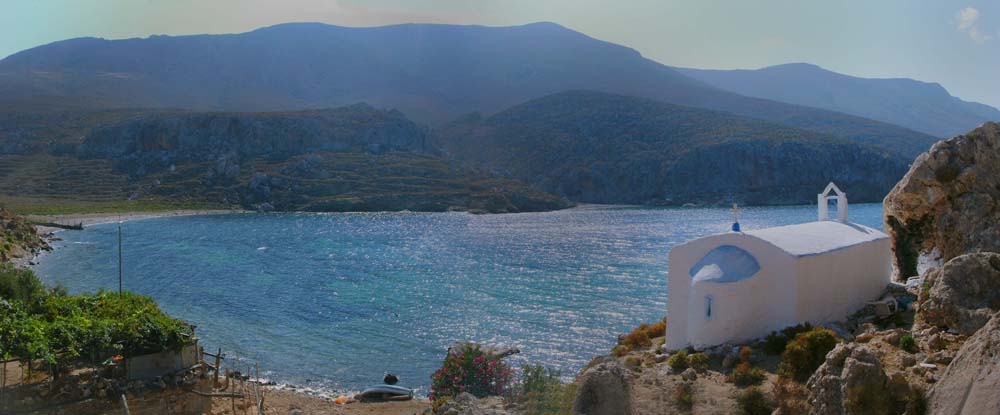 Kloster Aghios Georghios mit Sikatibucht