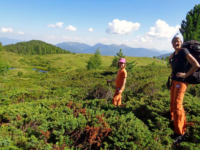 ... und weiter auf die Rosseben, wo sich auf knapp 2000 m Seehöhe beide Wege vereinen