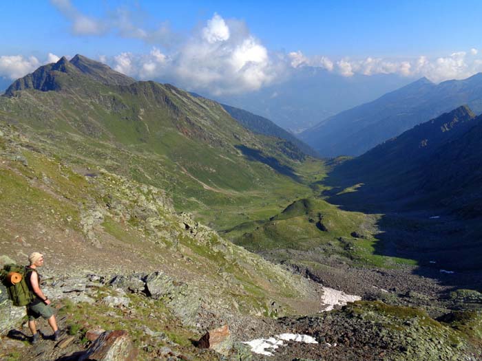 die begleitenden Hochtäler - hier etwa im Norden die Tresdorfer Wölla - geben aber auch im Winter ein fantastisches, wenn auch entlegenes Tourengelände ab