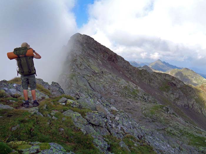 jenseits der Schwarzwände stauen sich die Wolken an der Kreuzl(schneider)höhe