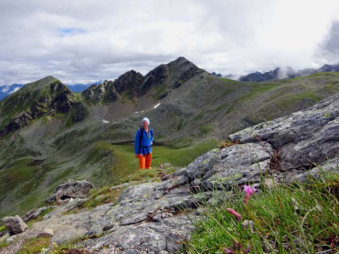 Rückblick vom Sandfeldkopf-Ostgrat aufs Moritzhorn und das flache Ochsenalmtörl