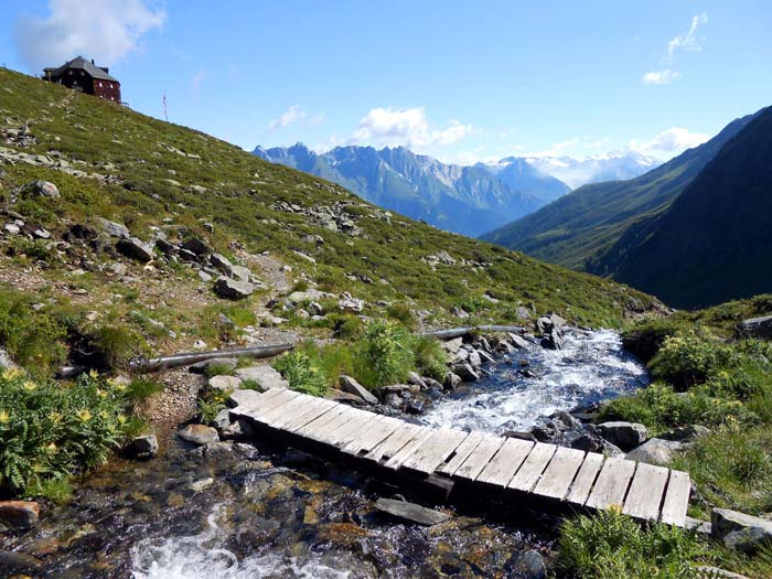 ohne Gepäck (welche Wohltat!) geht's zur Lasörlinghütte hinunter