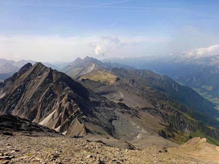 als zweiter Dreitausender bietet sich die benachbarte Arventalspitze an; da der direkte Übergang ... als zweiter Dreitausender bietet sich die benachbarte Arventalspitze an; da der direkte Übergang ...
