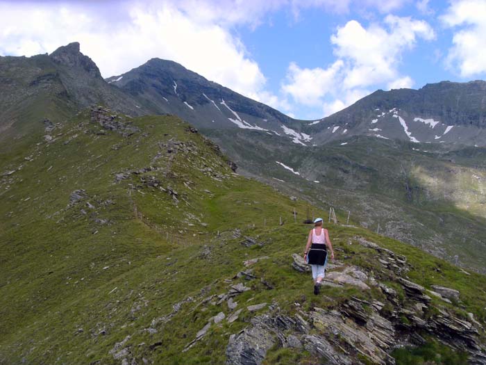 der weitere Gratverlauf zum Schober über Winkelwand und Taschenspitze (scharfes Horn)