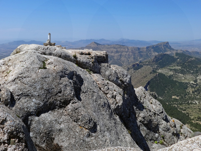 Gipfelblick vom Maigmó gegen WSW auf die Silla del Cid