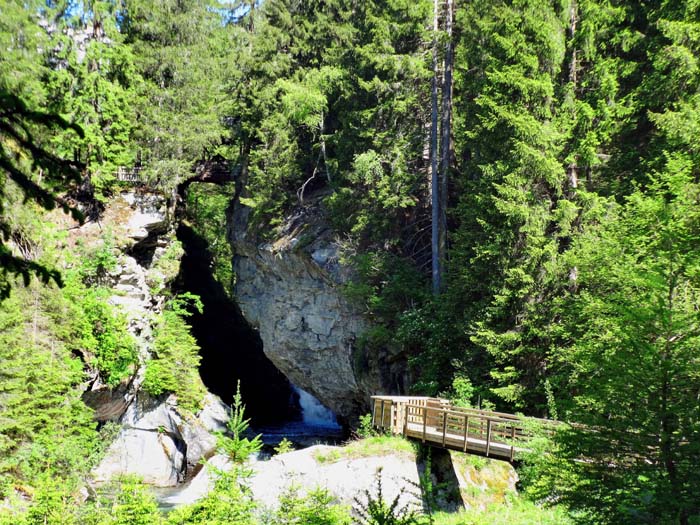 die Hochstegklamm birgt einen kleinen Klettergarten für gehobene Ansprüche