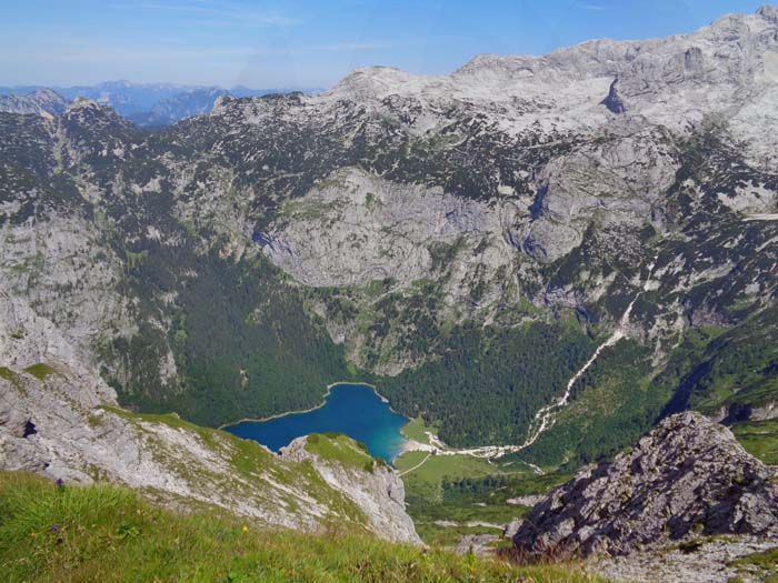 Tiefblick auf den Hinteren Gosausee