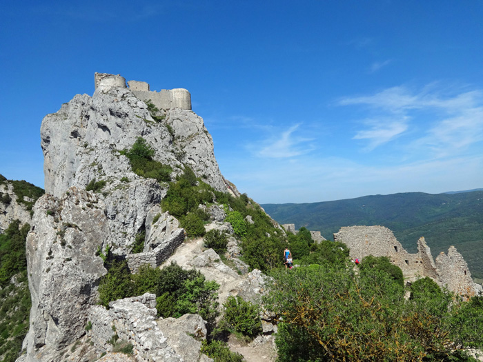 die größte Burg im Katharerland erstreckt sich über 90.000 qm ...