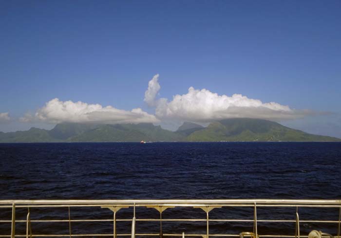 die Überfahrt zum 17 km entfernten Moorea nimmt eine gute halbe Stunde in Anspruch