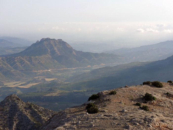 unser Gipfel von Süden, vom höchsten Punkt der Roques de Benet