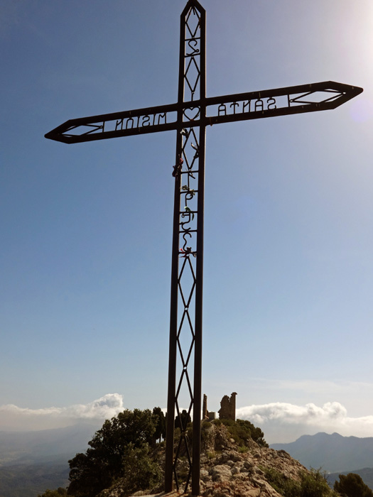 ... hinüber zum Kreuz