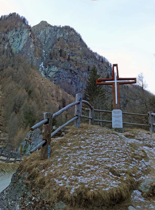 zum Greifen nah und doch so fern: die Wiesbauerspitze vom Parkplatz Ströden im hintersten Virgental