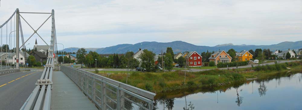 Einfahrt in die größte Stadt der Finnmark