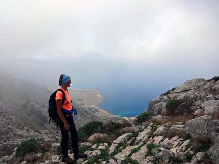 am wolkenverhangenen Hauptgipfel des Pizzo di Sella