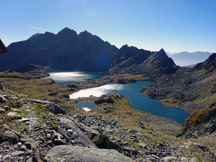 Rückblick vom Höhenweg auf die beiden Seen