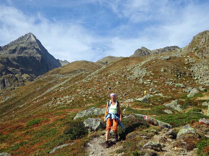 wir wenden uns aber endgültig talwärts: über den Noßberger Weg auf den Elberfelder Weg                              