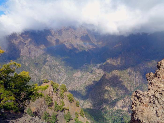 Gipfelblick gegen Norden in die Caldera