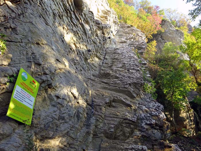 gar nicht weit entfernt auf der anderen Seite des Berges wartet ein zweiter Klettersteig: die Ferrata dell' Ultimo Sole