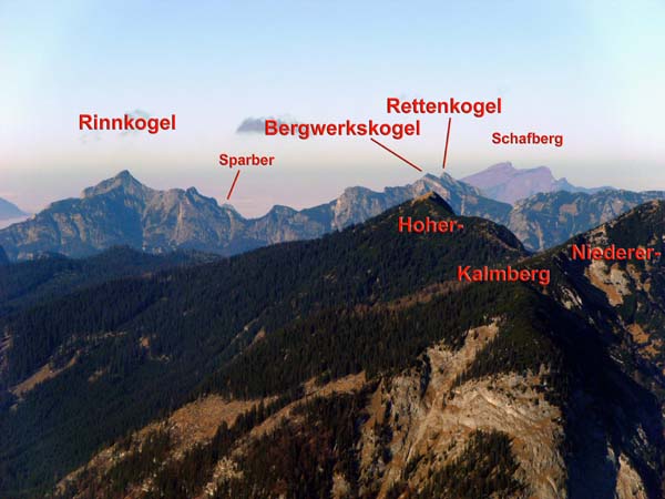 im NNW die Salzkammergutberge