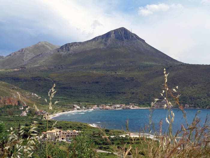 der Profitis Ilías, 775 m, hoch über der Máni-Westküste