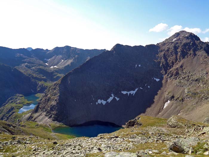 die beiden Seen mit dem Regenstein vom weglosen Aufstieg  zum Kugelspitzkamm