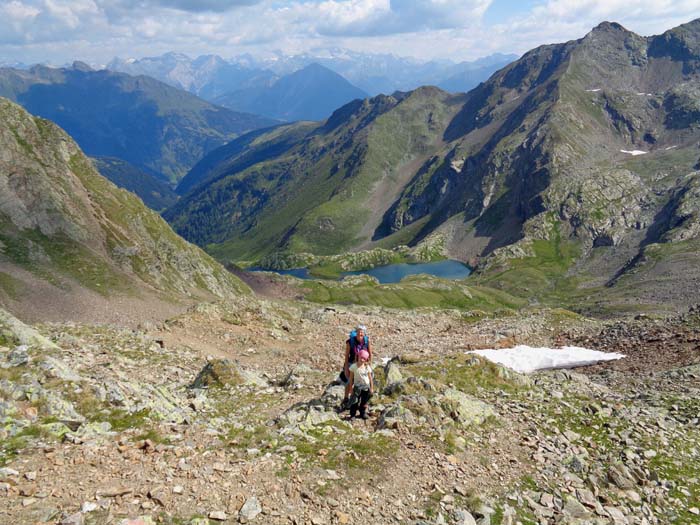 am Fuß des Regenstein SO-Grates kommt der bez. Wanderweg vom Geigensee herauf