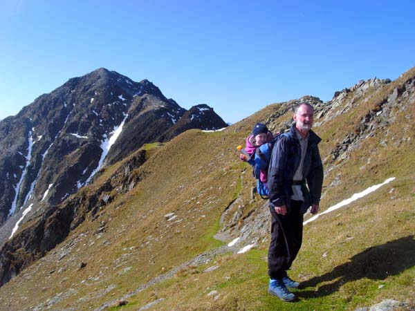 der Weiterweg am Verbindungsgrat zum Rotenkogel ...