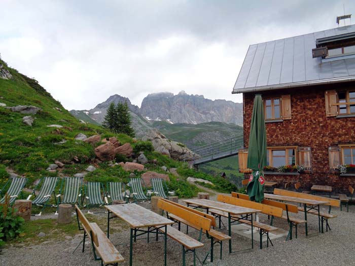 ... auf der gastlichen Freiburger Hütte